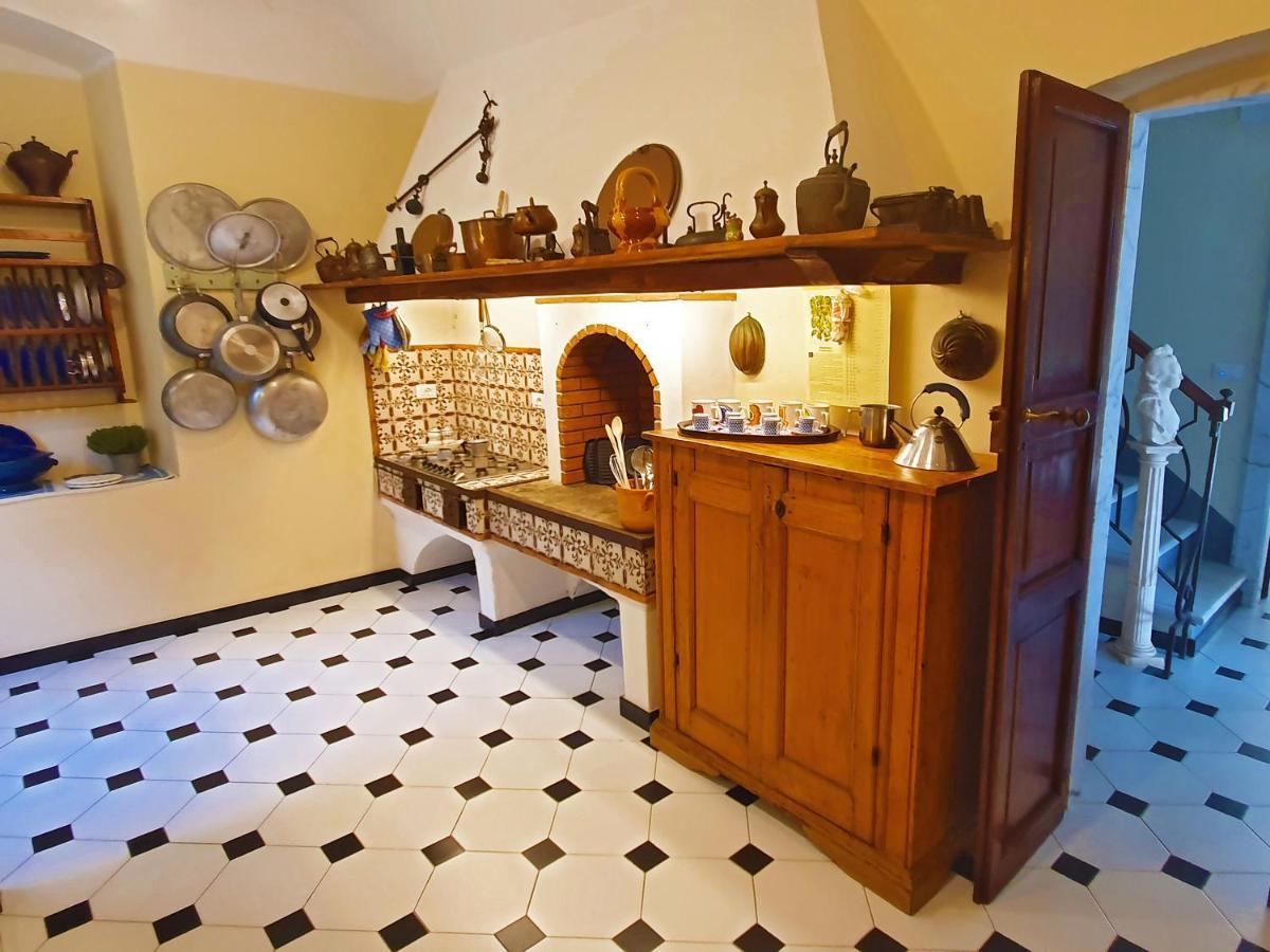 Villa De Benedetti Sarzana Eksteriør billede